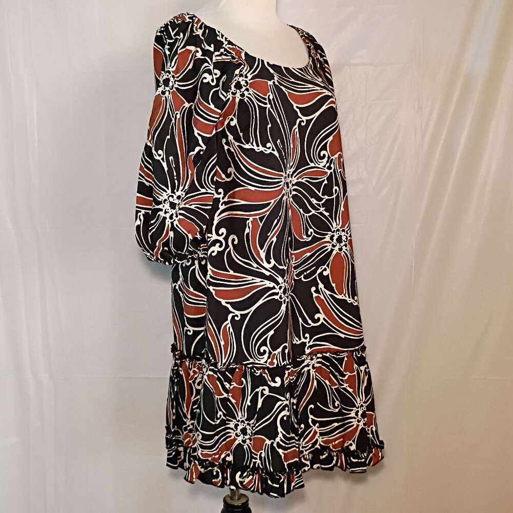 Robbie Bee Dress. ❤️🌹 - Picture 5 of 16